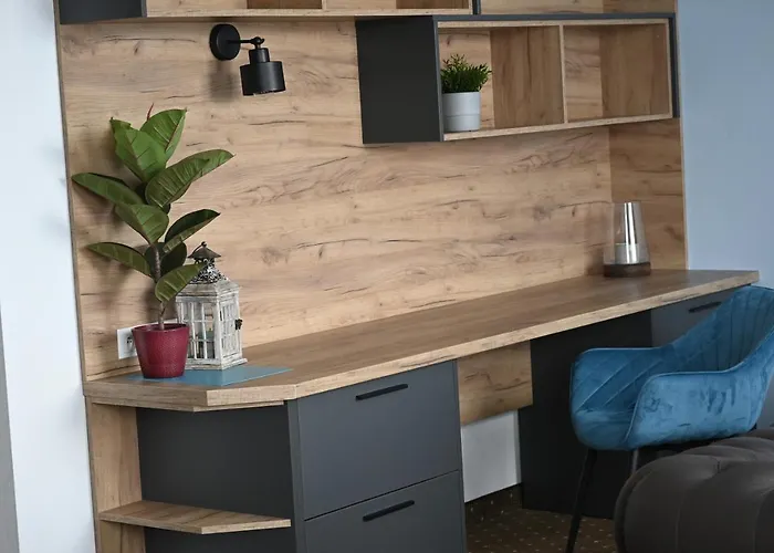 - Z Aneksem Kuchennym Aparthotel Legnica