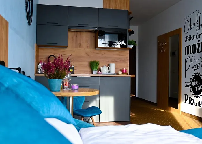 - Z Aneksem Kuchennym Apartahotel 3*